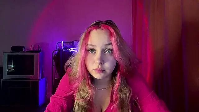 ZoraDearmon online show from 02.07.26