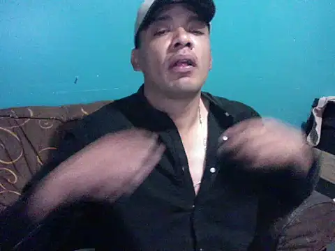 Snapshot of latinomoreno95 chatting on 02.28.26 latinomoreno95 online show from 02.28.26
