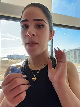 Snapshot of bibi_fitness chatting on 01.14.26 bibi fitness online show from 01.14.26