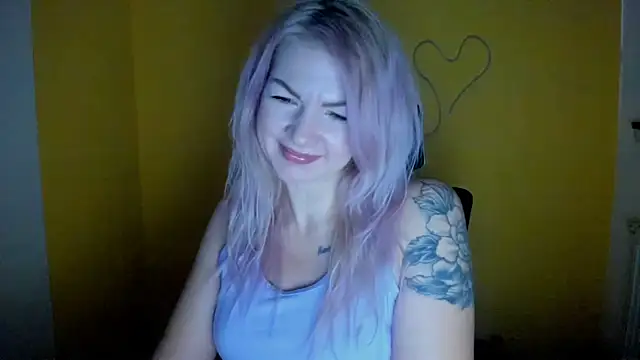 Snapshot of Madonna_Fire chatting on 01.14.26 Madonna Fire online show from 01.14.26