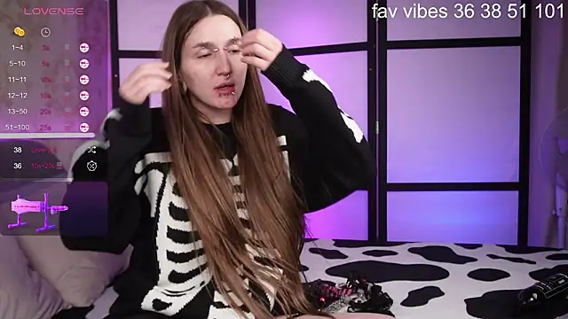 Alice Goth online show from 03.15.26