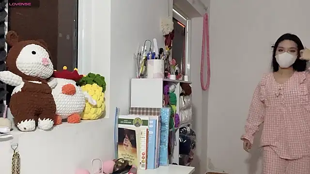 Tieu-May online show from 04.07.26