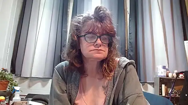 Snapshot of ladylavende3 chatting on 02.16.25 ladylavende3 online show from 02.16.25