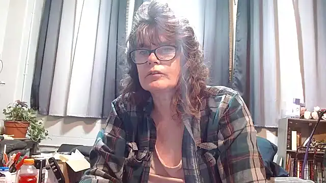 Snapshot of ladylavende3 chatting on 02.19.25 ladylavende3 online show from 02.19.25