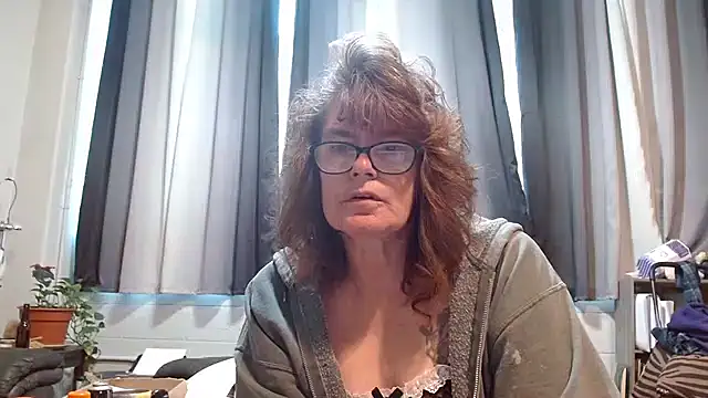 Snapshot of ladylavende3 chatting on 03.22.25 ladylavende3 online show from 03.22.25