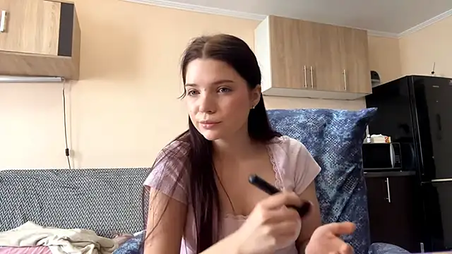 Snapshot of RiaDendy chatting on 01.06.26 RiaDendy online show from 01.06.26