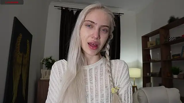 KristalCrowner online show from 04.16.26