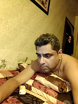 hardnhornybull online show from 03.08.26