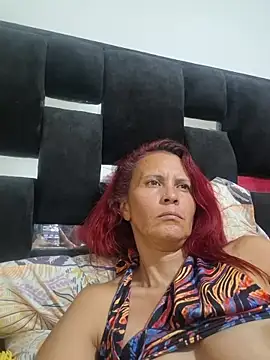 Snapshot of cintia_love chatting on 04.09.26 cintia love online show from 04.09.26