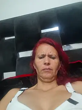 Snapshot of cintia_love chatting on 04.25.26 cintia love online show from 04.25.26