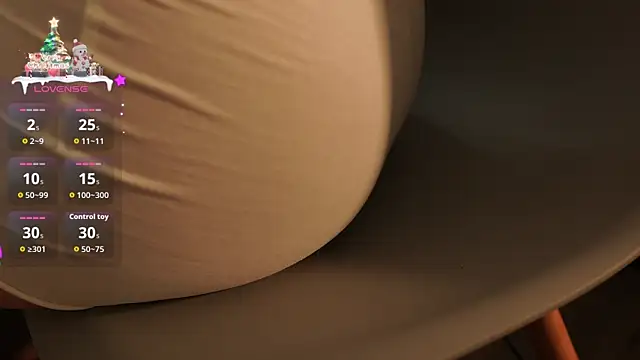 Snapshot of hey_Melanie chatting on 01.12.26 hey Melanie online show from 01.12.26