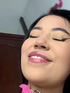 DulcePiink online show from 03.04.26