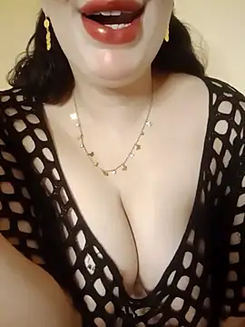 Snapshot of charmoutak_nada chatting on 05.30.26 charmoutak nada online show from 05.30.26