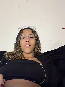 vicky bass  online show from 03.11.26