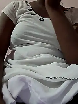 Snapshot of PRAPTITELUGU chatting on 02.23.26 PRAPTITELUGU online show from 02.23.26