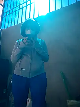 Snapshot of lina_loveee chatting on 02.15.26 lina loveee online show from 02.15.26