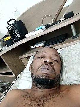 Snapshot of Negaomalinha1 chatting on 01.15.26 Negaomalinha1 online show from 01.15.26