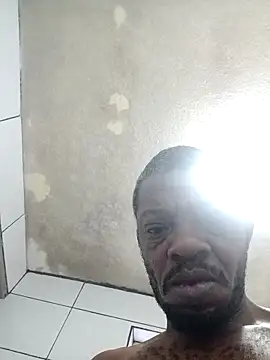 Snapshot of Negaomalinha1 chatting on 03.28.26 Negaomalinha1 online show from 03.28.26