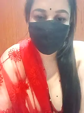 Snapshot of 01Roshani chatting on 04.25.26 01Roshani online show from 04.25.26