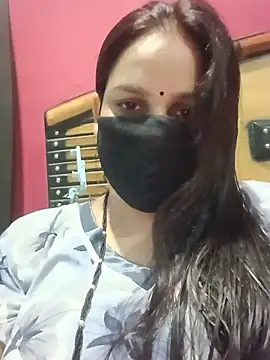 Snapshot of 01Roshani chatting on 06.28.26 01Roshani online show from 06.28.26