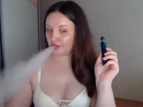 Sabrina Weaver online show from 04.04.26