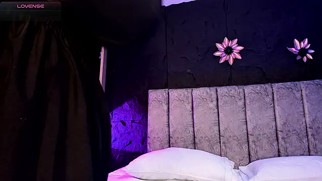 ThaliaBrookss  online show from 04.03.26