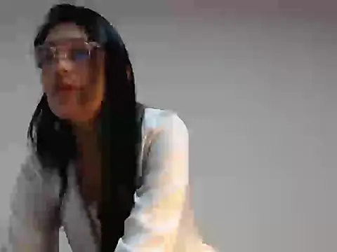 Snapshot of Elizabeth_manzon chatting on 04.11.26 Elizabeth manzon online show from 04.11.26