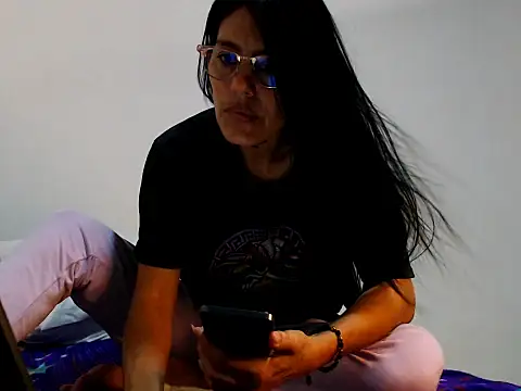 Snapshot of Elizabeth_manzon chatting on 05.05.26 Elizabeth manzon online show from 05.05.26