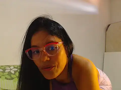 Snapshot of Elizabeth_manzon chatting on 06.01.26 Elizabeth manzon online show from 06.01.26