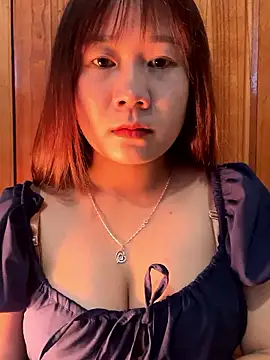 Snapshot of Liness101 chatting on 01.12.26 Liness101 online show from 01.12.26