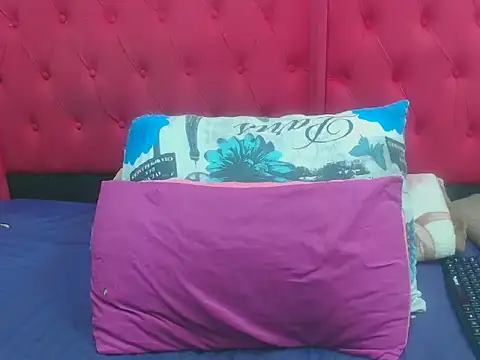 brownskingirl25 online show from 01.14.26