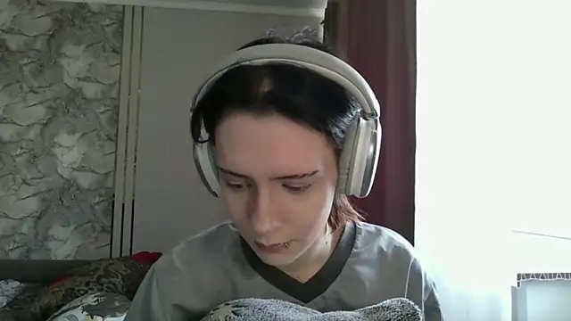 LxayBloom online show from 02.27.26