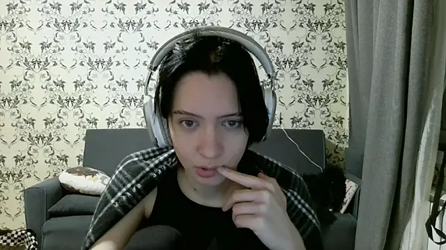 LxayBloom online show from 03.09.26