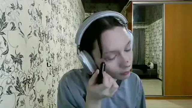 LxayBloom online show from 04.07.26