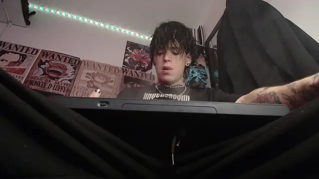 Snapshot of Anhony_Muscle chatting on 02.11.26 Anhony Muscle online show from 02.11.26