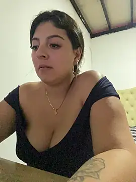 Snapshot of MiiaGreys chatting on 04.07.26 MiiaGreys online show from 04.07.26