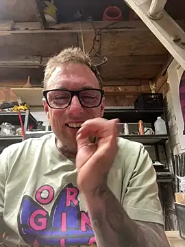 WIDBIGWHITECOCK online show from 03.21.26