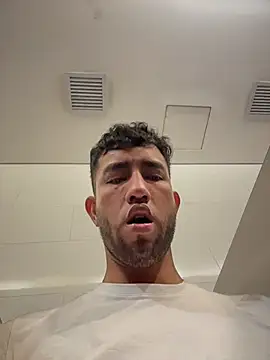 liam bronw online show from 04.02.26