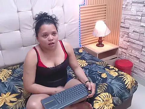 Snapshot of meryldavis303av chatting on 01.06.26 meryldavis303av online show from 01.06.26