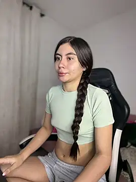 Snapshot of Stormi_th chatting on 04.11.26 Stormi th online show from 04.11.26