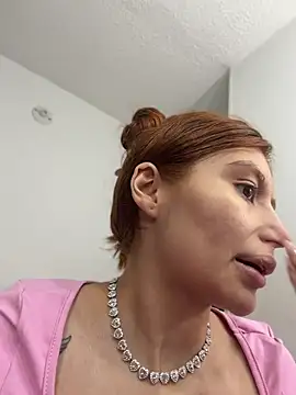 Snapshot of Stormi_th chatting on 04.29.26 Stormi th online show from 04.29.26