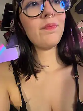 HinaSweet online show from 02.22.26