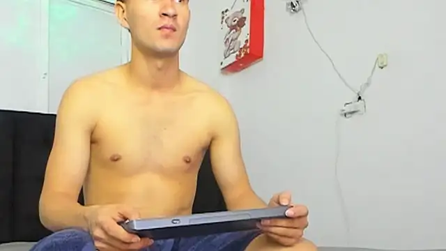 Snapshot of camilo_model chatting on 05.03.26 camilo model online show from 05.03.26