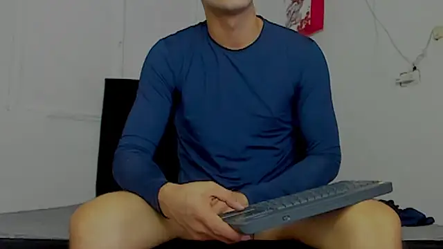 Snapshot of camilo_model chatting on 05.04.26 camilo model online show from 05.04.26