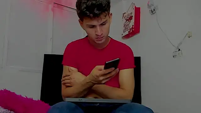 Snapshot of camilo_model chatting on 05.06.26 camilo model online show from 05.06.26