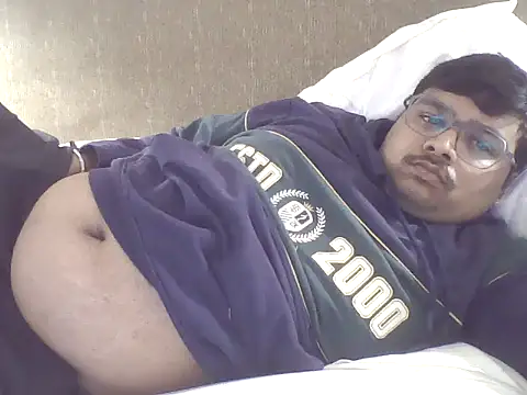 Snapshot of maxi23932 chatting on 01.10.26 maxi23932 online show from 01.10.26