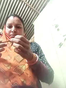 Hot hiuj online show from 02.20.26