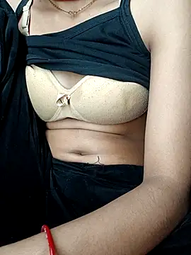 Snapshot of Hot_priya87 chatting on 01.14.26 Hot priya87 online show from 01.14.26