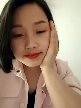 Snapshot of __BingBing__ chatting on 02.23.26 BingBing online show from 02.23.26