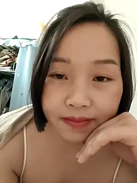 Snapshot of __BingBing__ chatting on 02.25.26 BingBing online show from 02.25.26